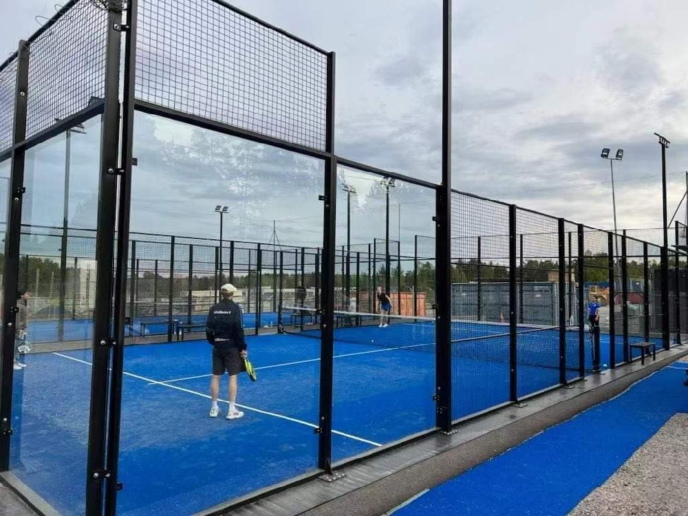 Panoramic padel courts